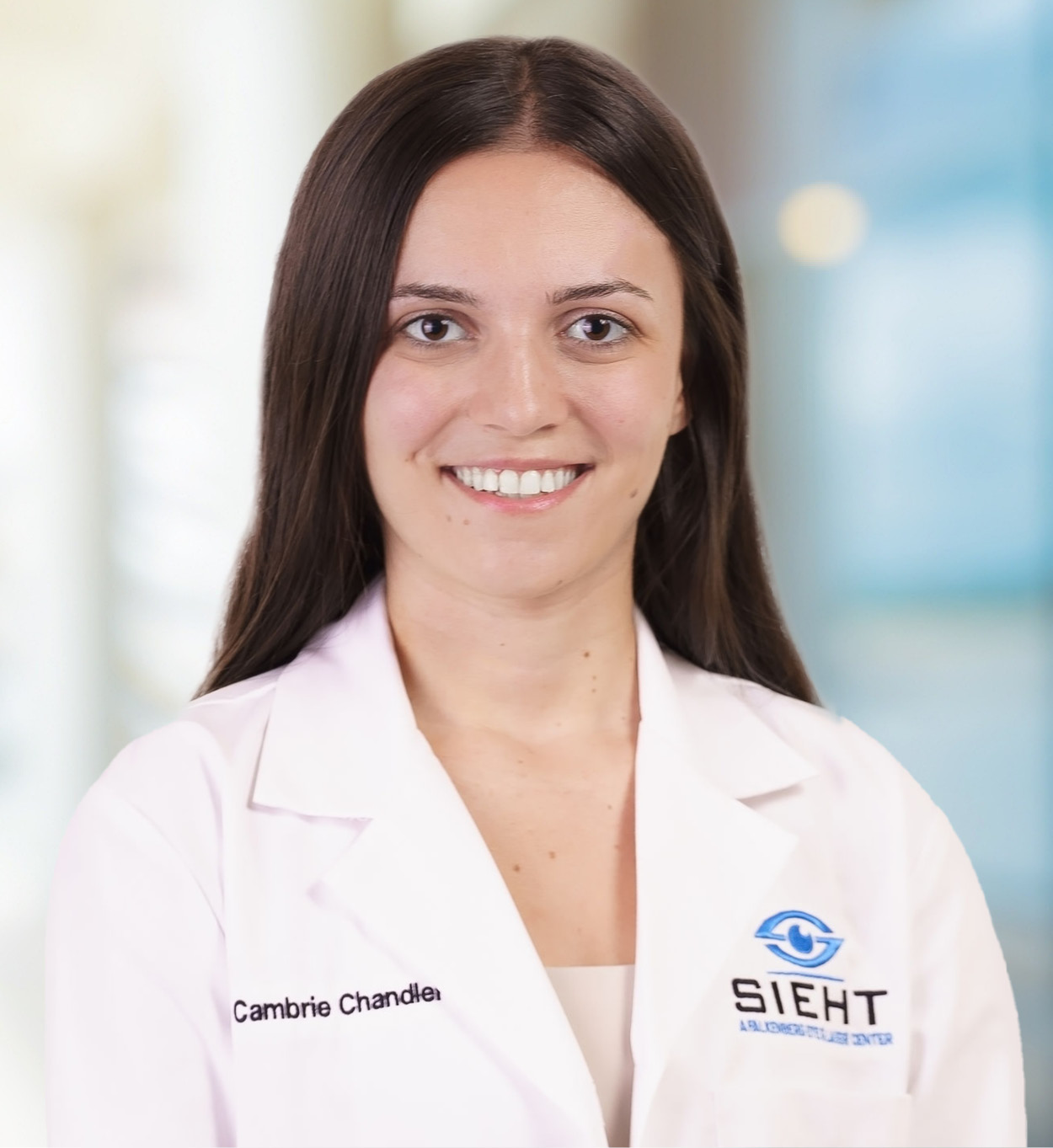 Dr Cambrie-Chandler OD Headshot
